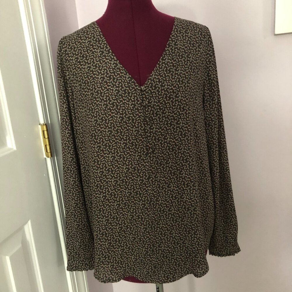Hunter green, V-Neck LOFT blouse